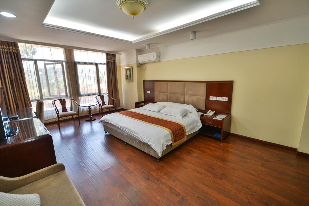 Arirang Hotel Kampala Exterior photo