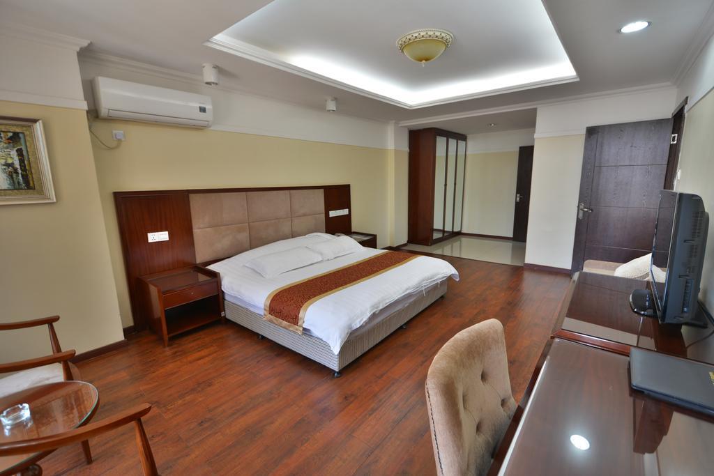 Arirang Hotel Kampala Exterior photo