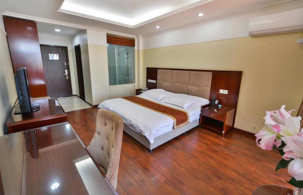 Arirang Hotel Kampala Exterior photo