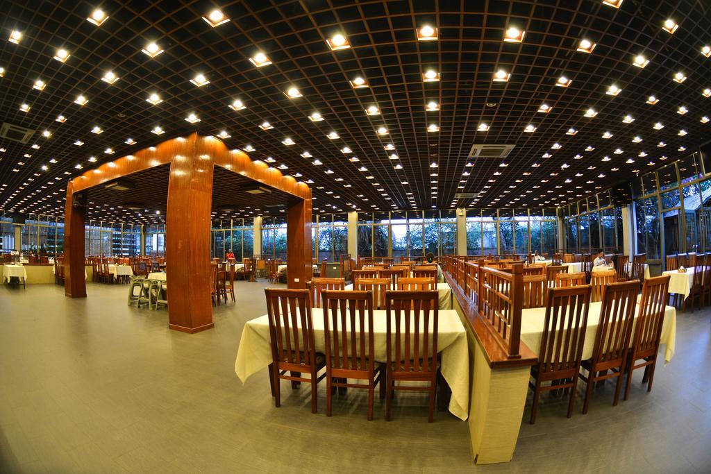 Arirang Hotel Kampala Exterior photo
